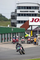 Vintage-motorcycle-club;eventdigitalimages;mallory-park;mallory-park-trackday-photographs;no-limits-trackdays;peter-wileman-photography;trackday-digital-images;trackday-photos;vmcc-festival-1000-bikes-photographs